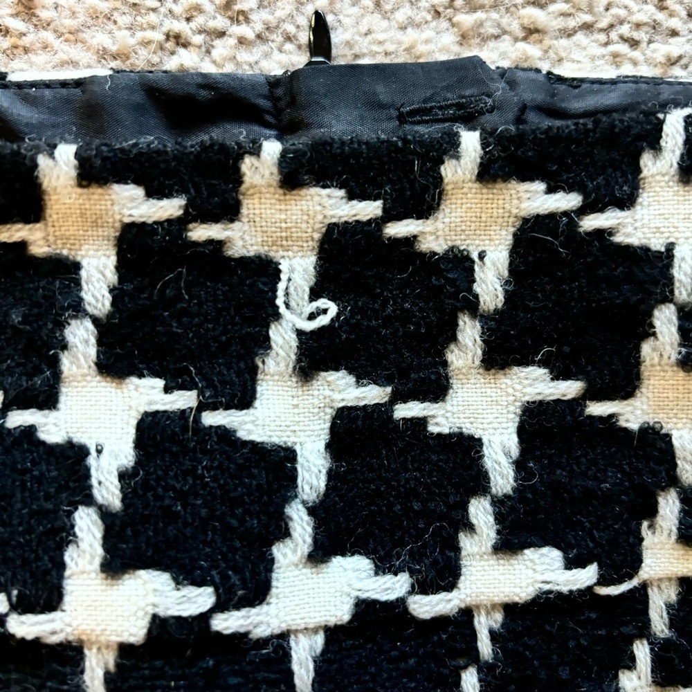 Lafayette 148 Houndstooth Pencil Skirt - size 4ββ - Picture 3 of 5